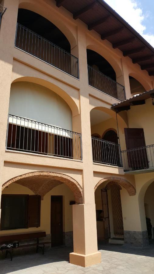 La Taverna Di Tony Bed and Breakfast Montalto Dora Exterior foto